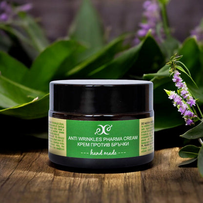 Pharmacy Cream Against Wrinkles Around the Eyes, 40ml