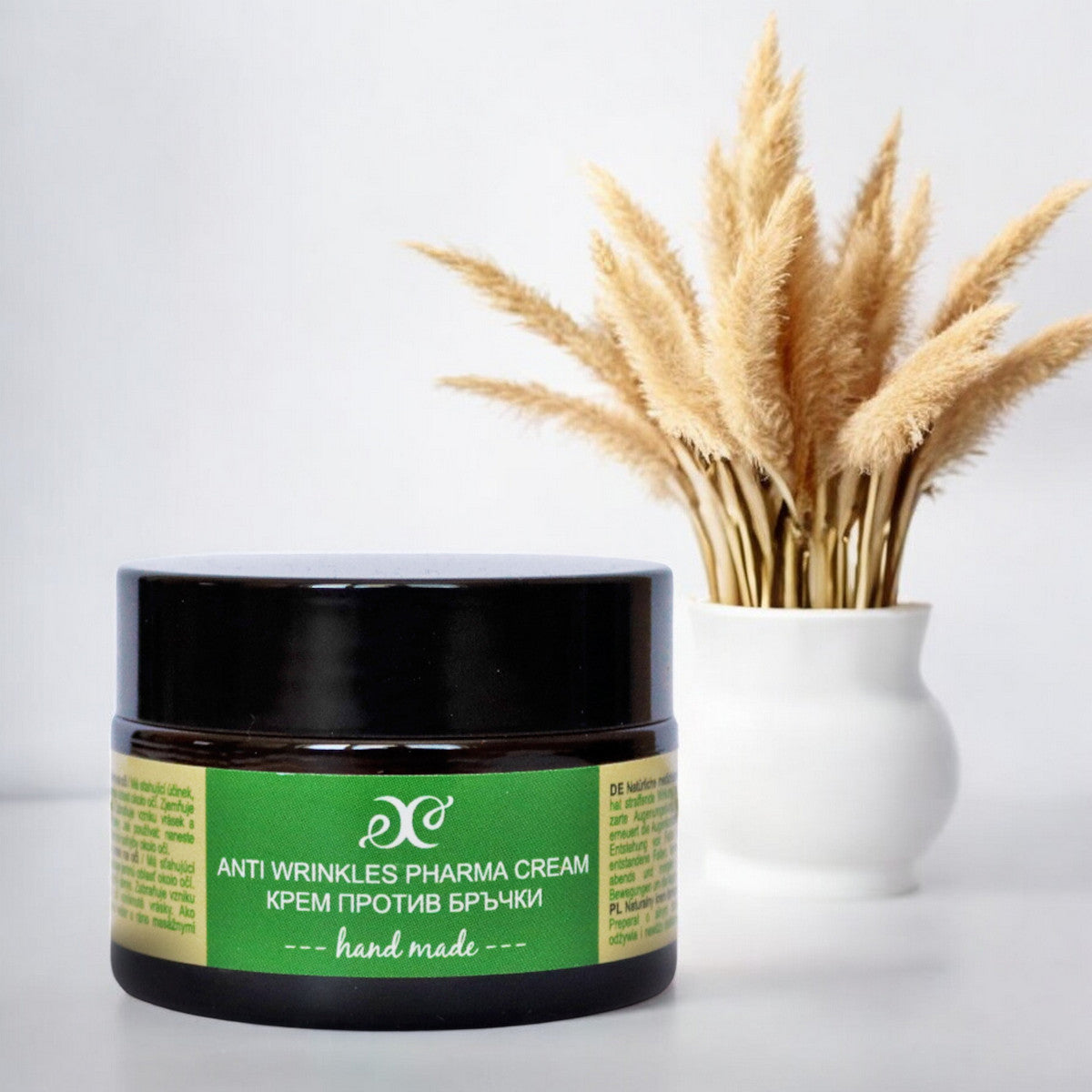 Pharmacy Cream Against Wrinkles Around the Eyes, 40ml
