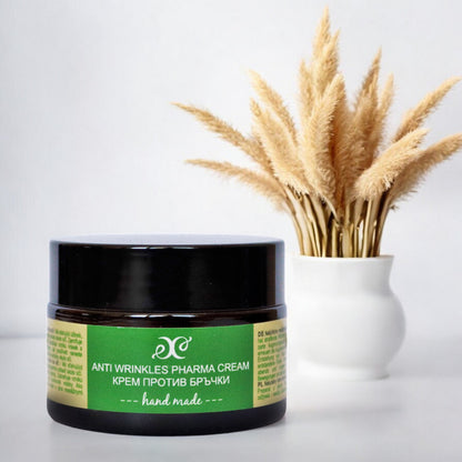 Pharmacy Cream Against Wrinkles Around the Eyes, 40ml